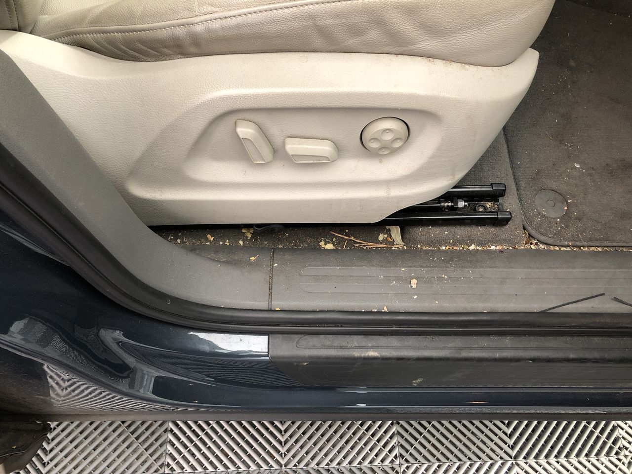 1 OZ 1948-215 FX, The First Holden Coin/token Finished in 999 Fine Silver