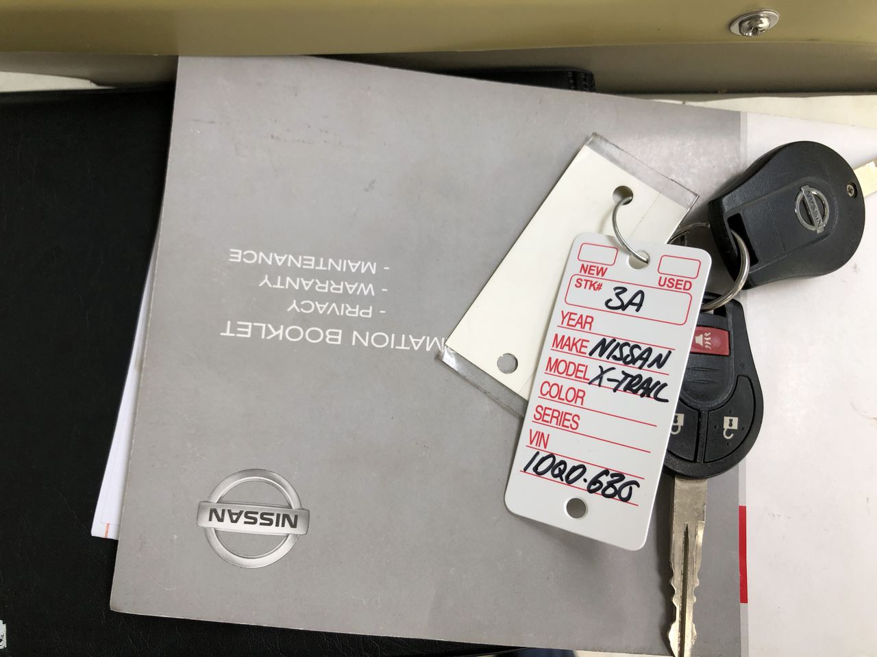 Designer Simulated Diamond Swirl Pendant Necklace in Silver