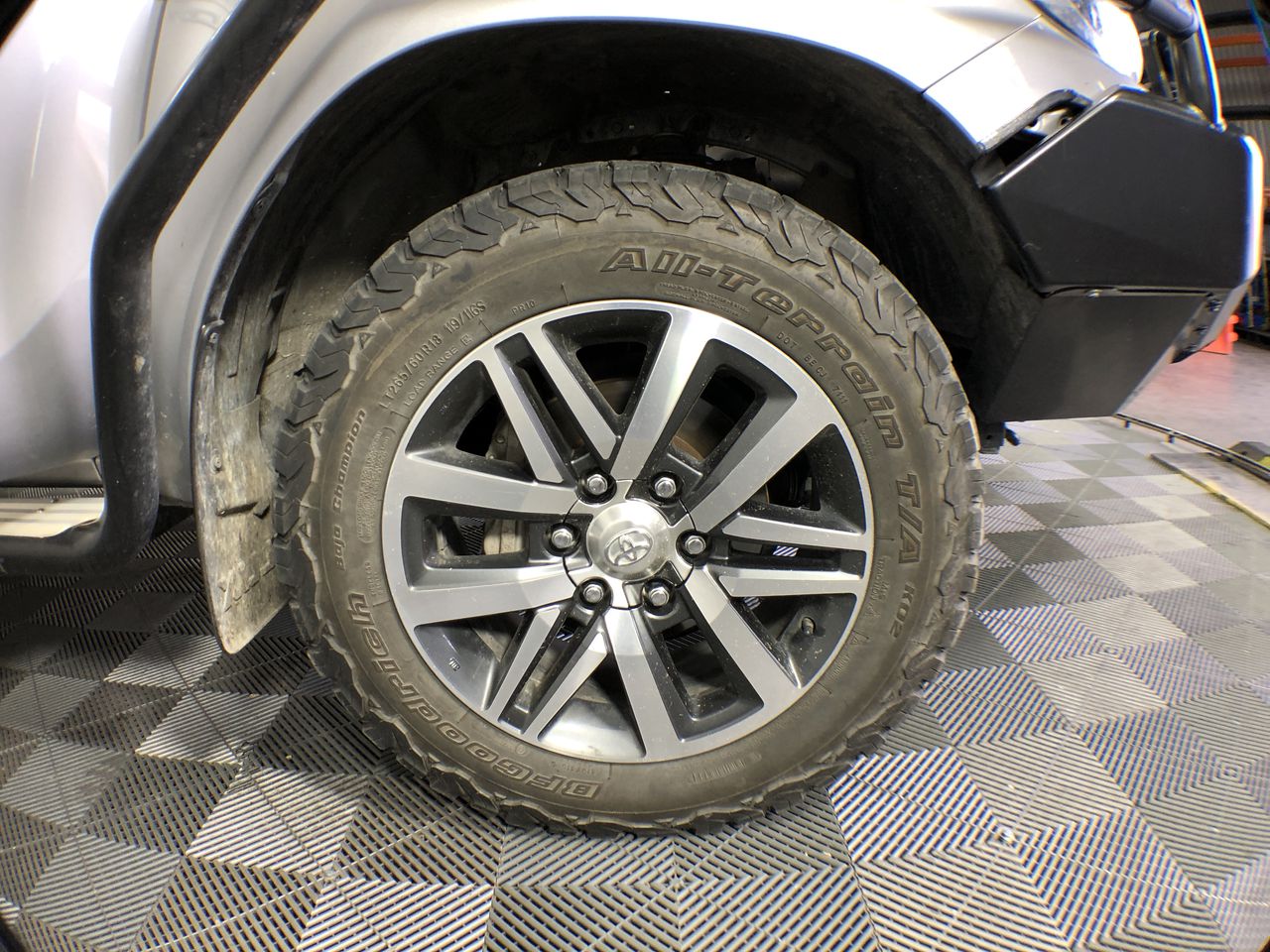 DALIA Women's Wide Leg Woven Pant, Size 10, Camel.