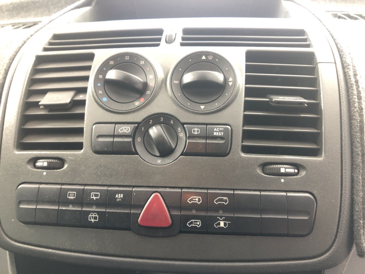 Lenovo T530 Laptop i5-3360M 6GBRAM 320GB Black