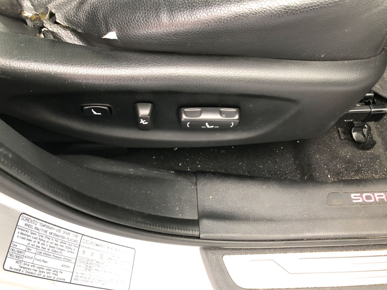 Quantity of 2 23.5-25 Earthmoving Tyres (Unused)