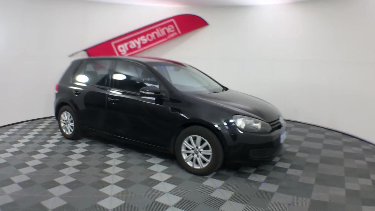 Quantity of 1 17.5-25 Earthmoving Tyre(Unused)