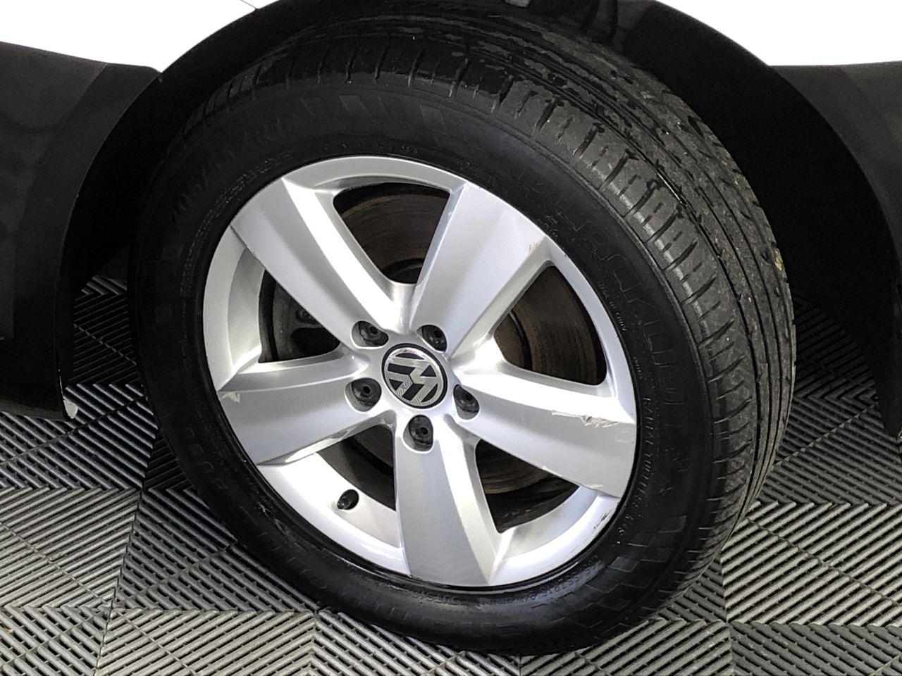 NEW XC Ford Cobra Colour Silver Stunner Coin with C.O.A. LTD