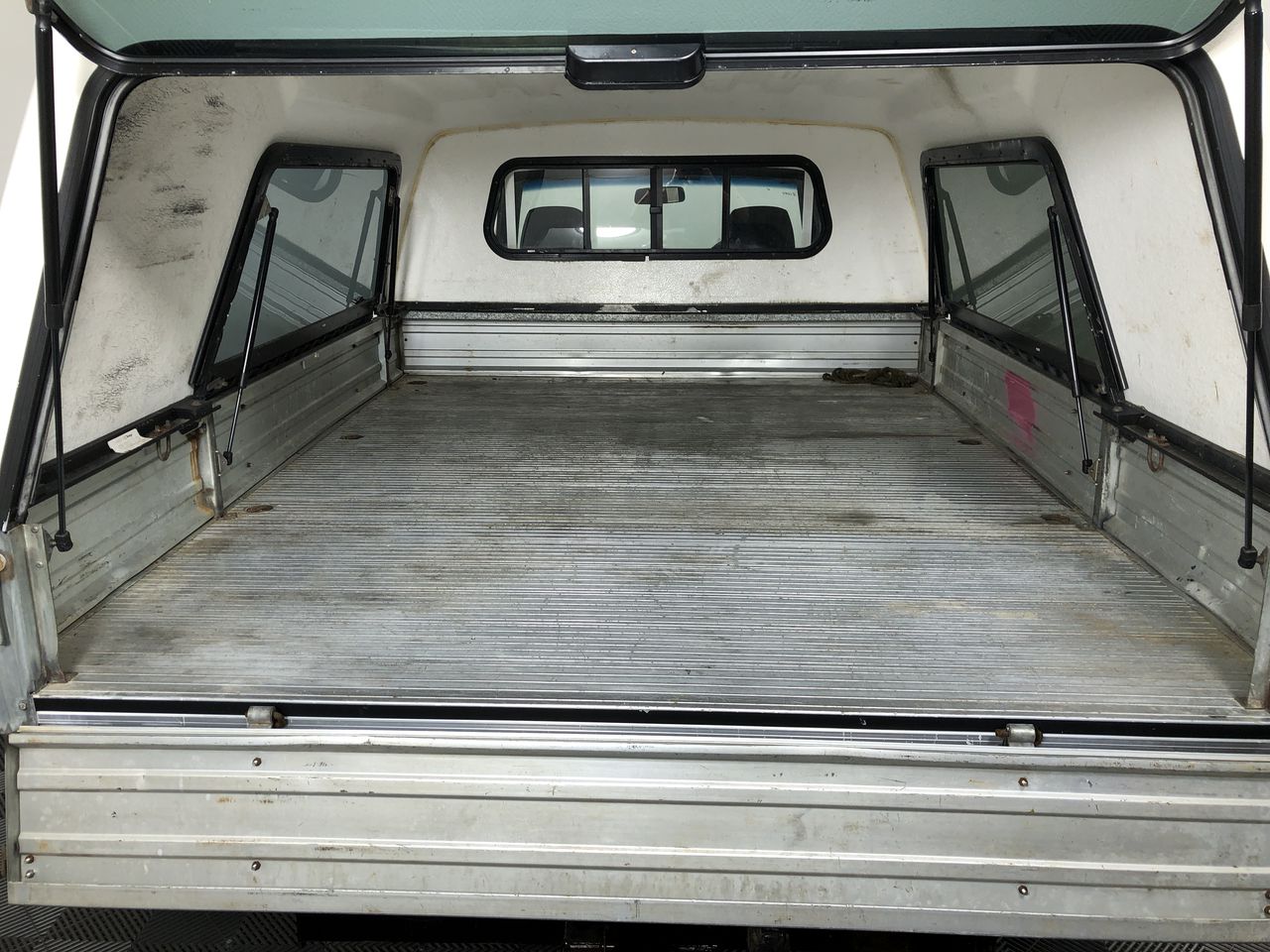 2005 Australia OneDollar Kangaroo Coin limited edition 6000 only rare