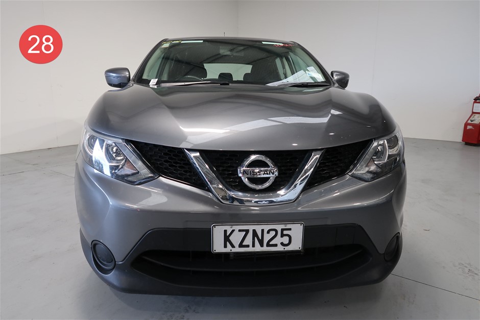 Silver-Filled Cuban Bracelet with Simulated Diamond Clasp, 8MM - 17.8cm