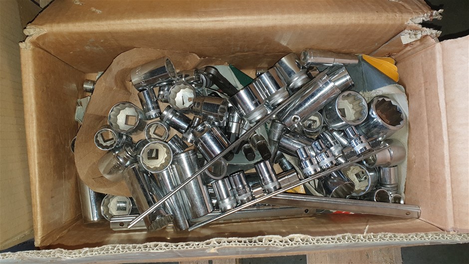 New Waterproof Men's Watch Barrel Shaped Transparent Watch Popular