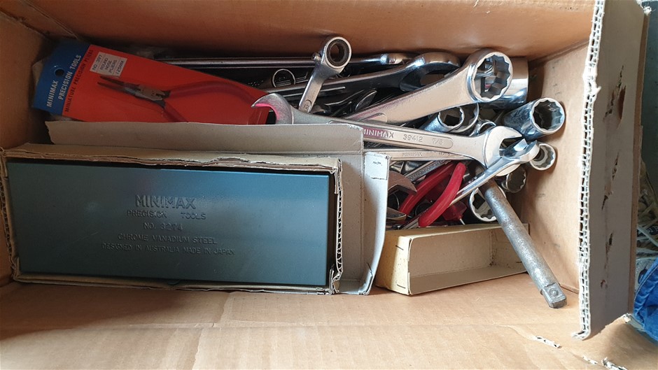 <p>Pallet Containing IT Equipment </p>