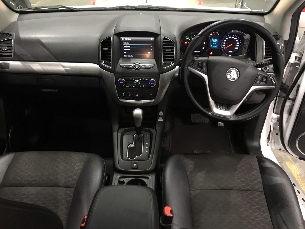 <p>3 Step Fibreglass/ Aluminium Ladder</p>