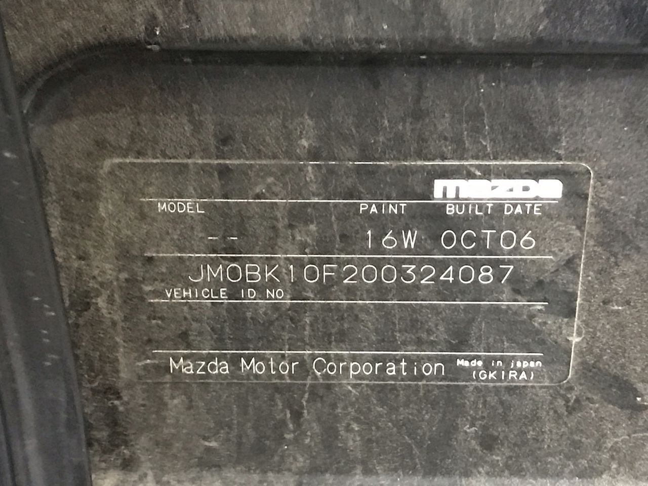 <p>Contents Of 2 Containers </p>