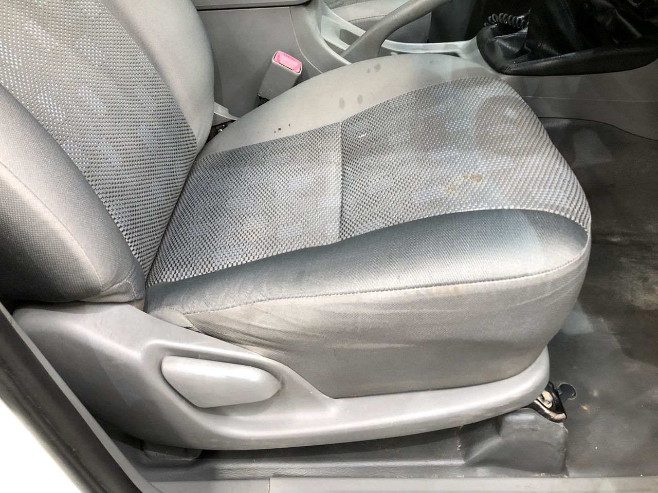 Wolf Blass Red Label Shiraz (6x 750mL), SEA.