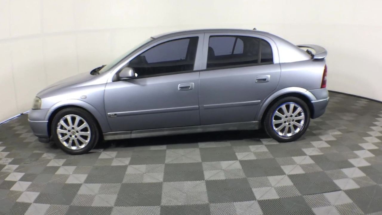 Divici Prosecco Organic NV (6 x 750mL), Italy.