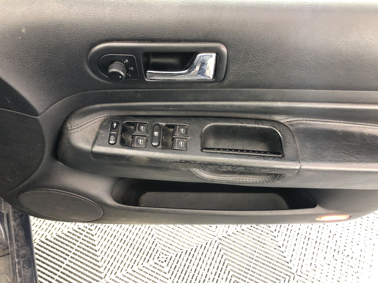 SAMSUNG 12kg Front Load Washer, WW12BB944DGH. NB: Used, not in original box