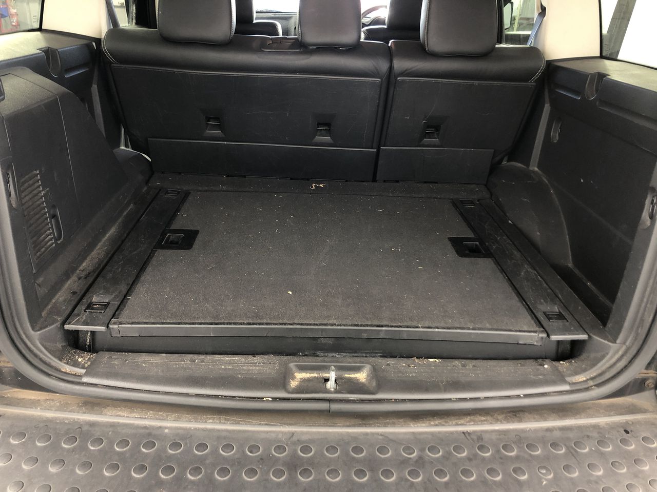 GRA-certified 1.00  Carat Green Moissanite Necklace