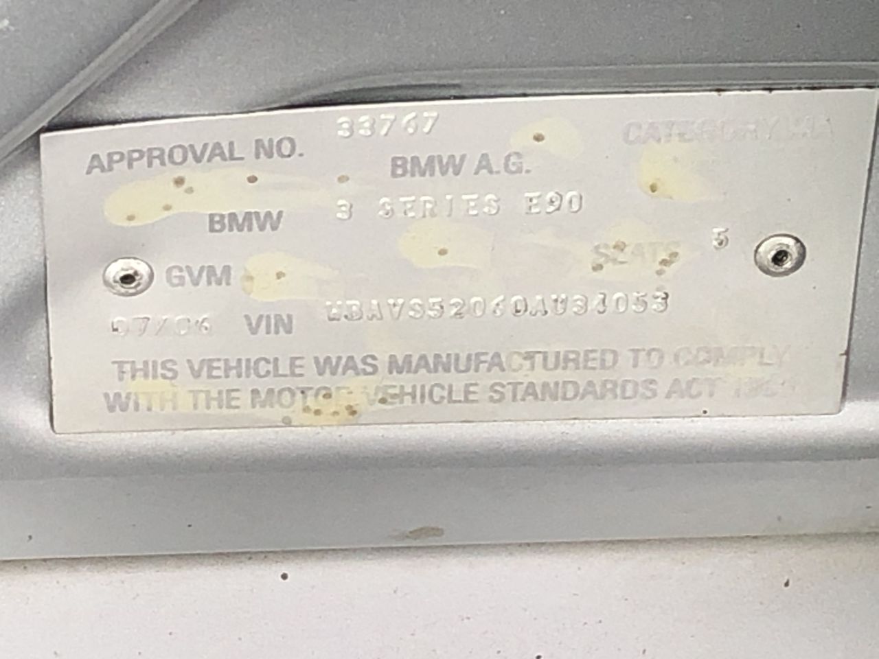 1 OZ 2011 Koala/Australia Coin Finished in 999 Fine Silver in Capsule