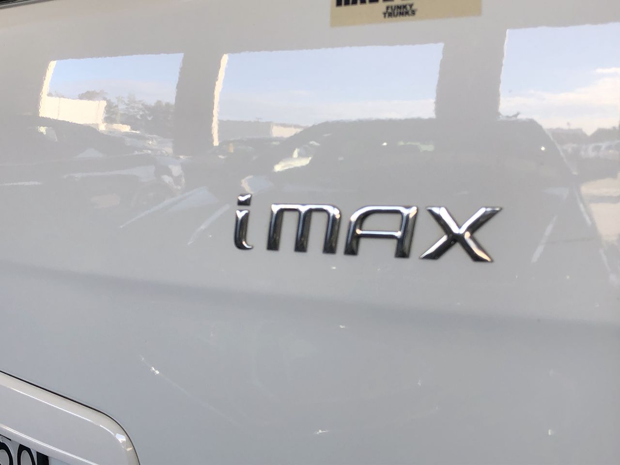 Waterproof  Watch Barrel Shaped Transparent Red Color Quartz Watch Popular