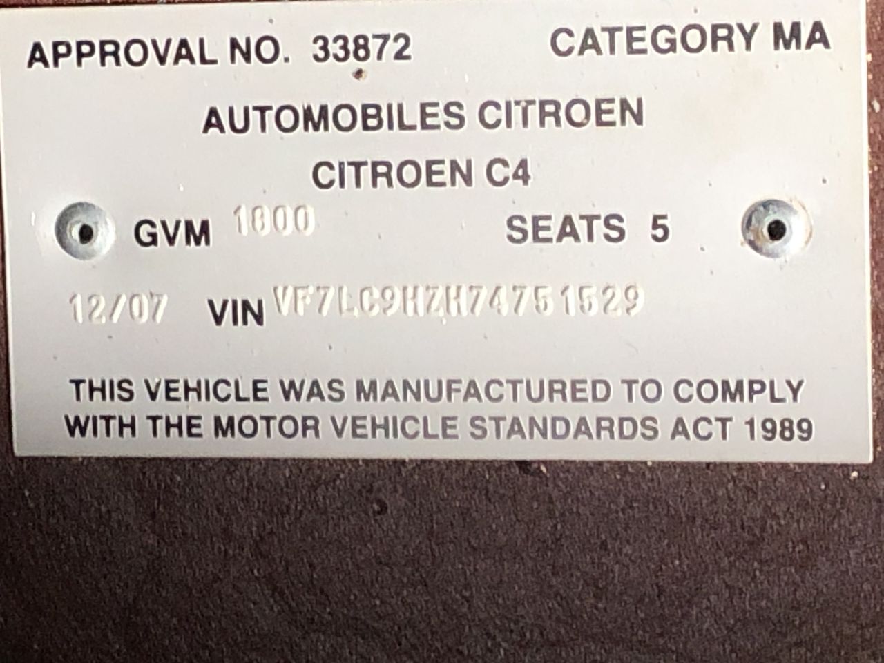 8 carats Ivory Pearl South Sea Certified