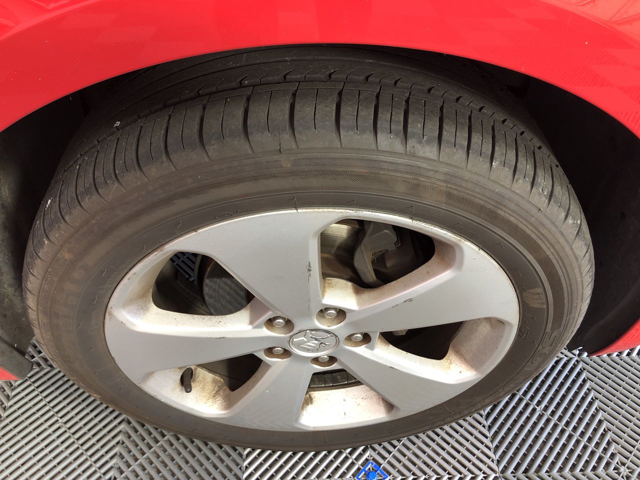 Elegant 18K Yellow Gold plated Simulated Diamond Necklace