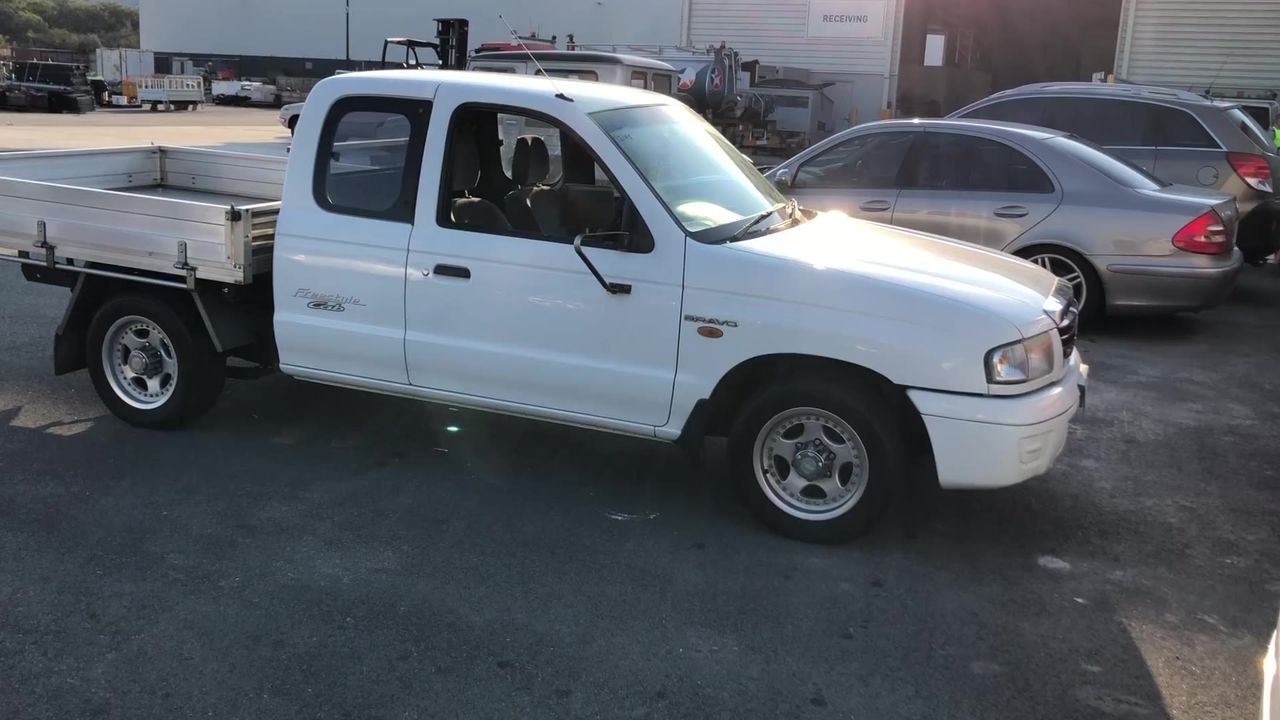 Elegant 18K White Gold plated Simulated Diamond Necklace