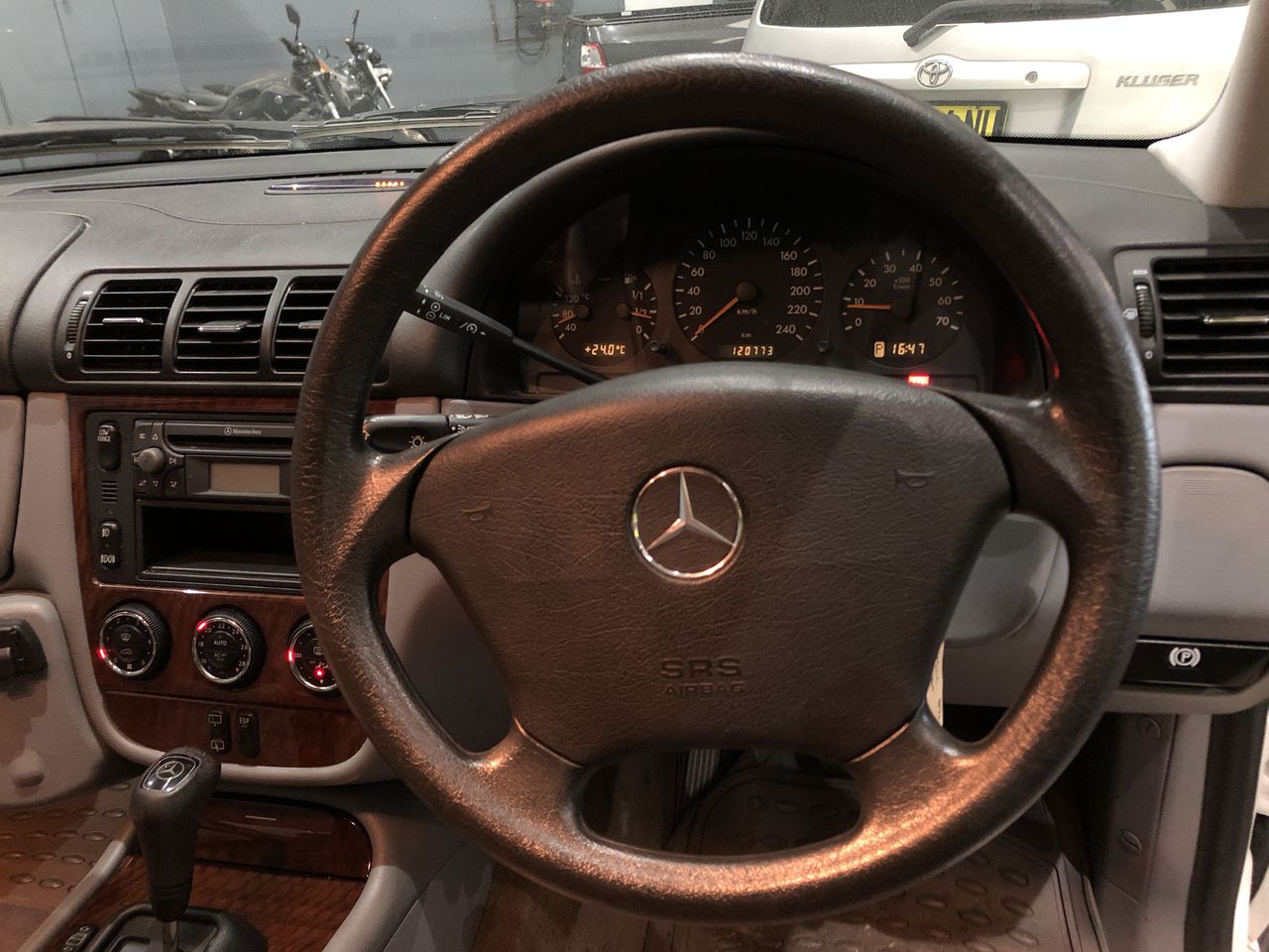 Vial full of Gold Leaf/Flake