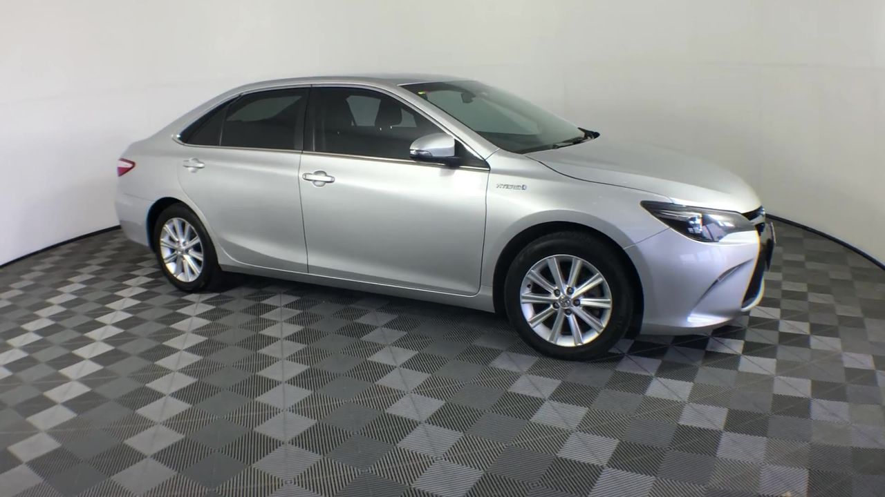 <p>Electric Tow Tractor</p>