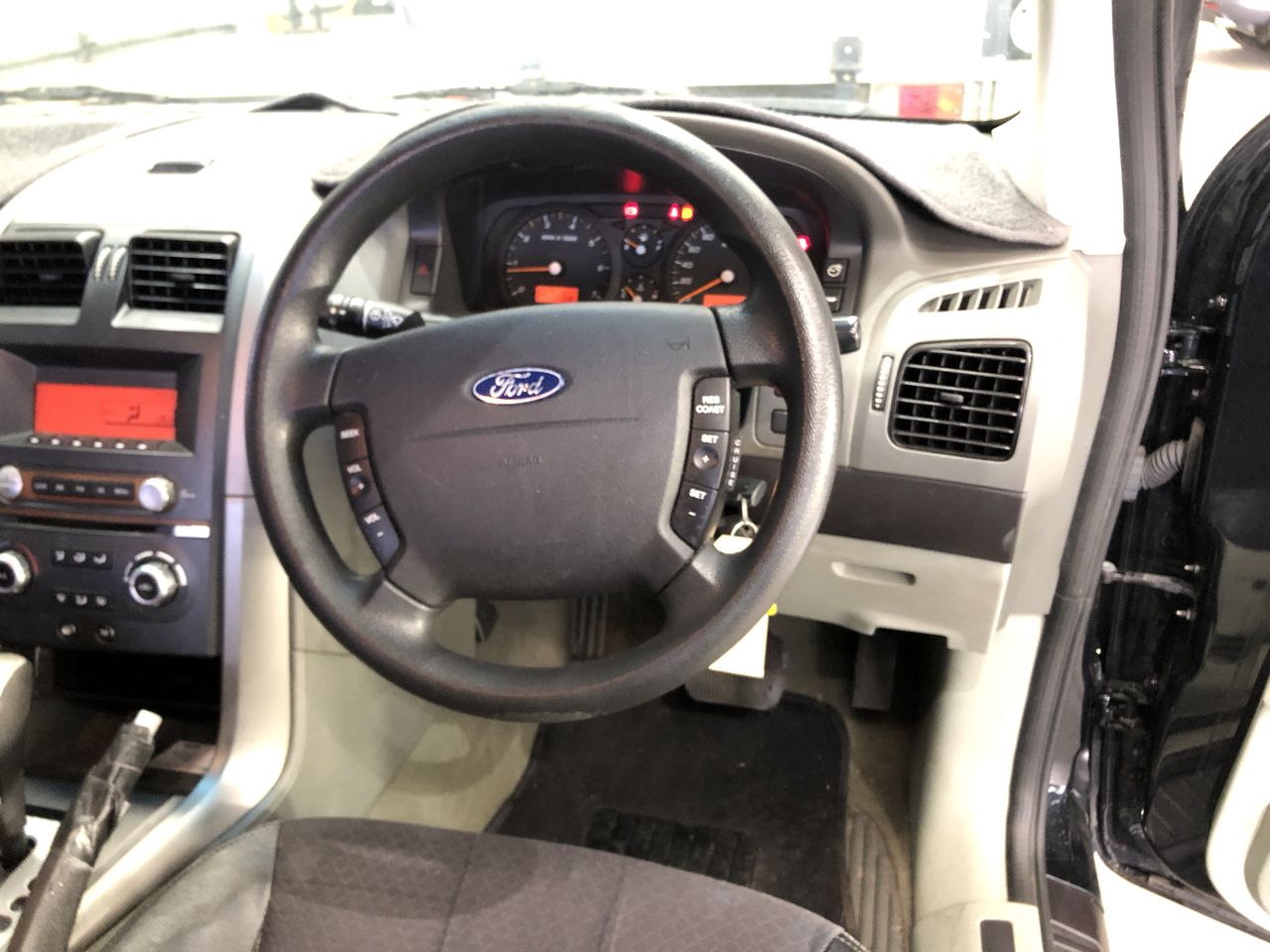 DISGUISE Adult's Mickey Mouse Costume, X-Large.  Buyers Note - Discount Fre