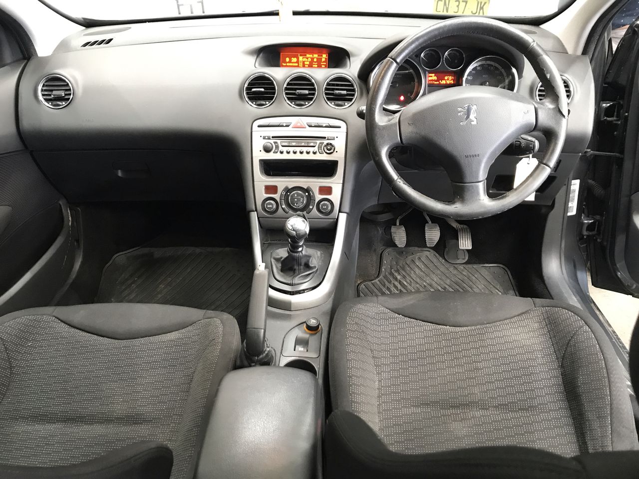 Jules Roy Pinot Noir 2024 (6x 750mL), France.