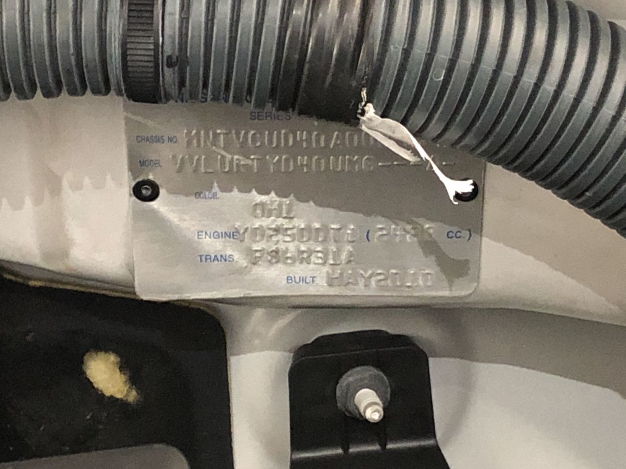 2006 Toyota HiAce LWB KDH200R Turbo Diesel Manual Van