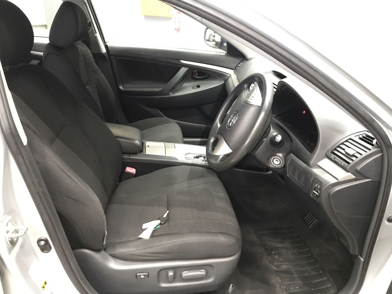 1.5ct Round Simulated Diamond 925 Sterling Silver Ring - Size 5