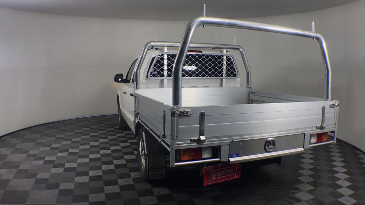 925 Sterling Silver Wide Band Simulated Diamond Ring - Size 7