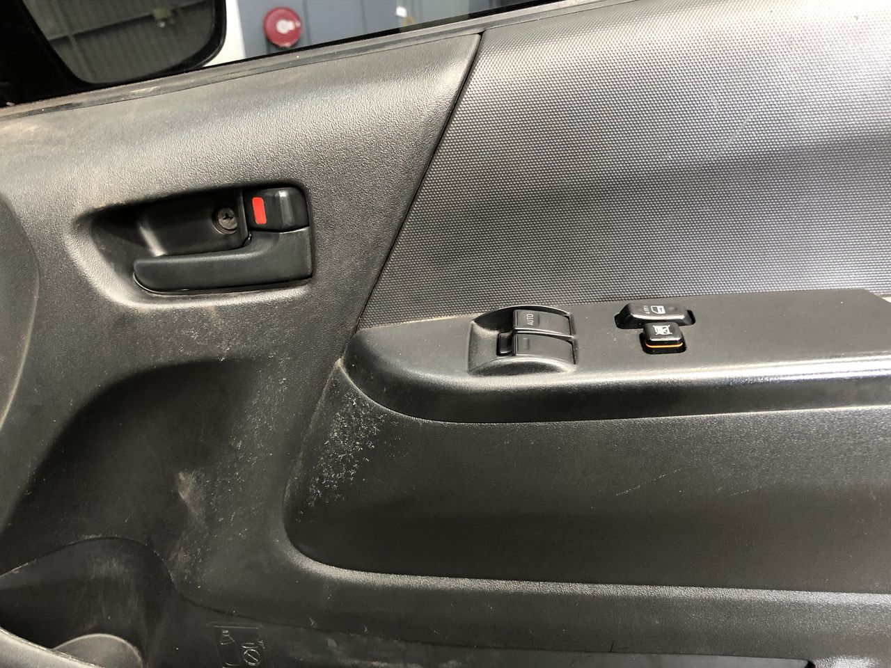 2020 Royal Australian Mint Genuine Uncirculated Ac/Dc High Voltage 20C Coin