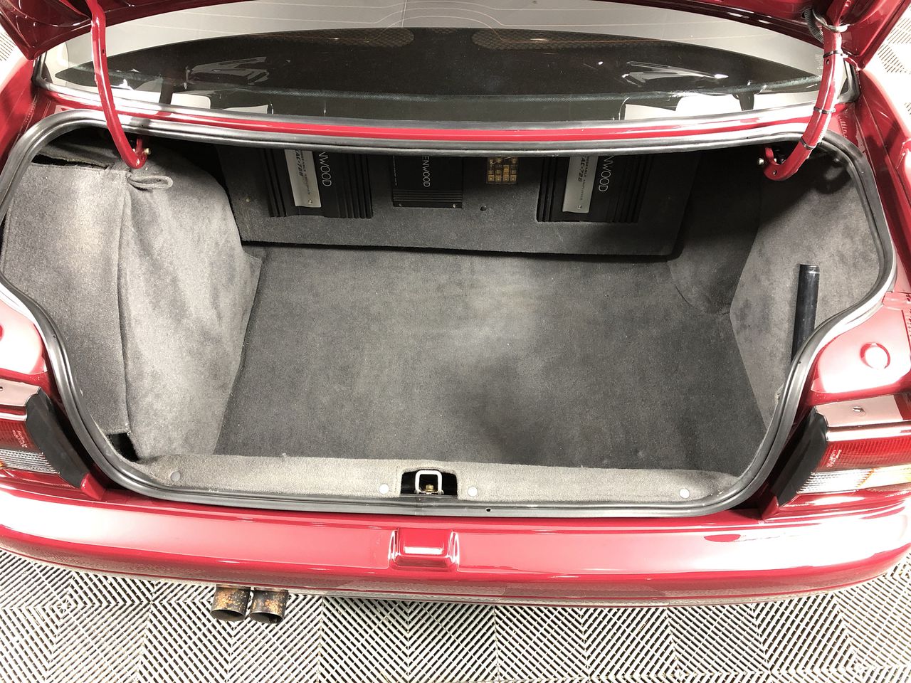 Vial full of Gold Leaf/Flake