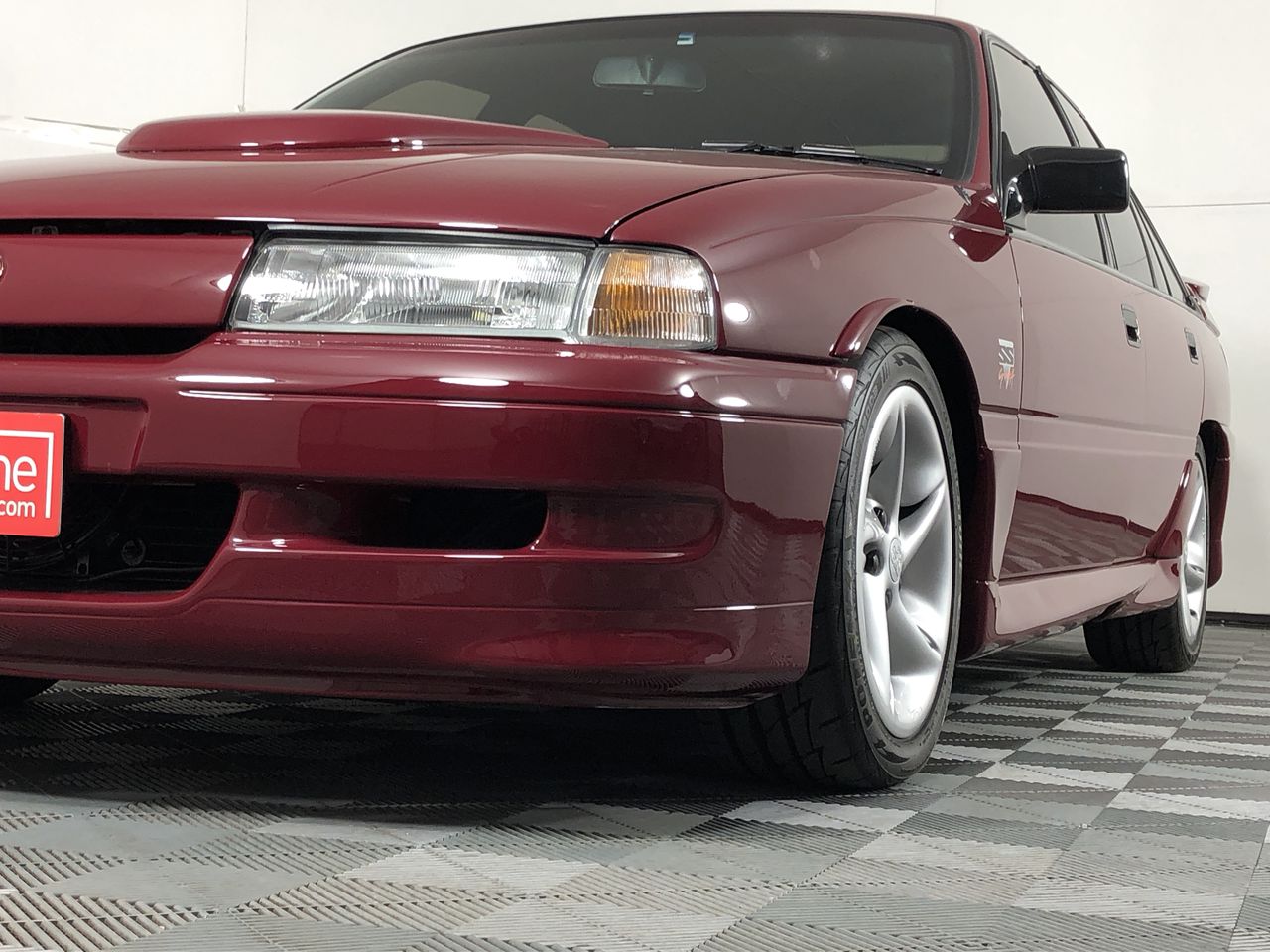 Waterproof  Watch Barrel Shaped Transparent Red Color Quartz Watch Popular