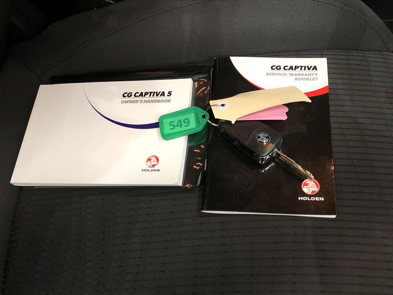 1/100 Scottdale x 2, 1 gram Valcumbi silver bars x 2 & 1 Kilo Copper Bar