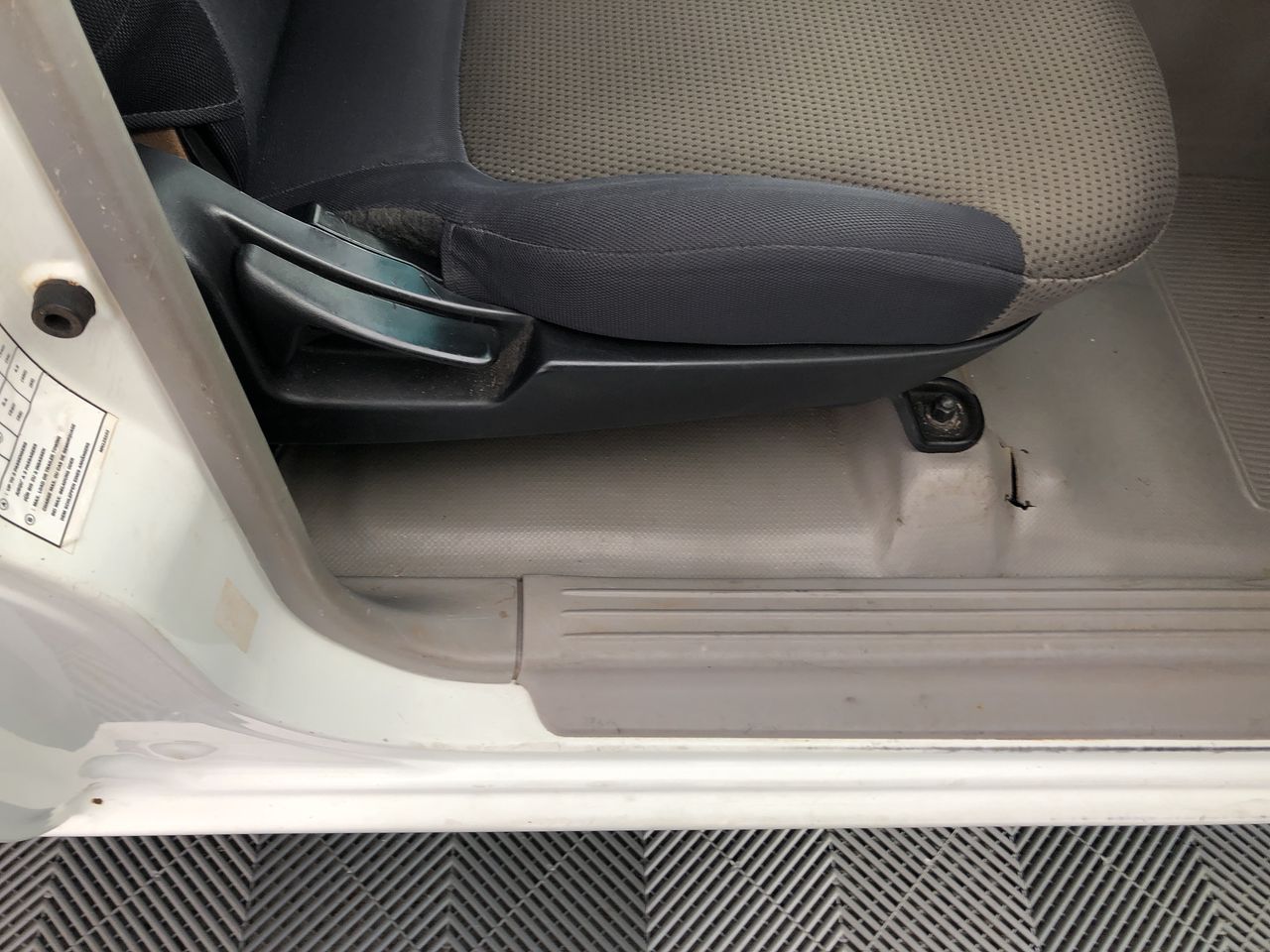 Elegant 18K White Gold plated Flower & Blue and White CZ Rings Size 7