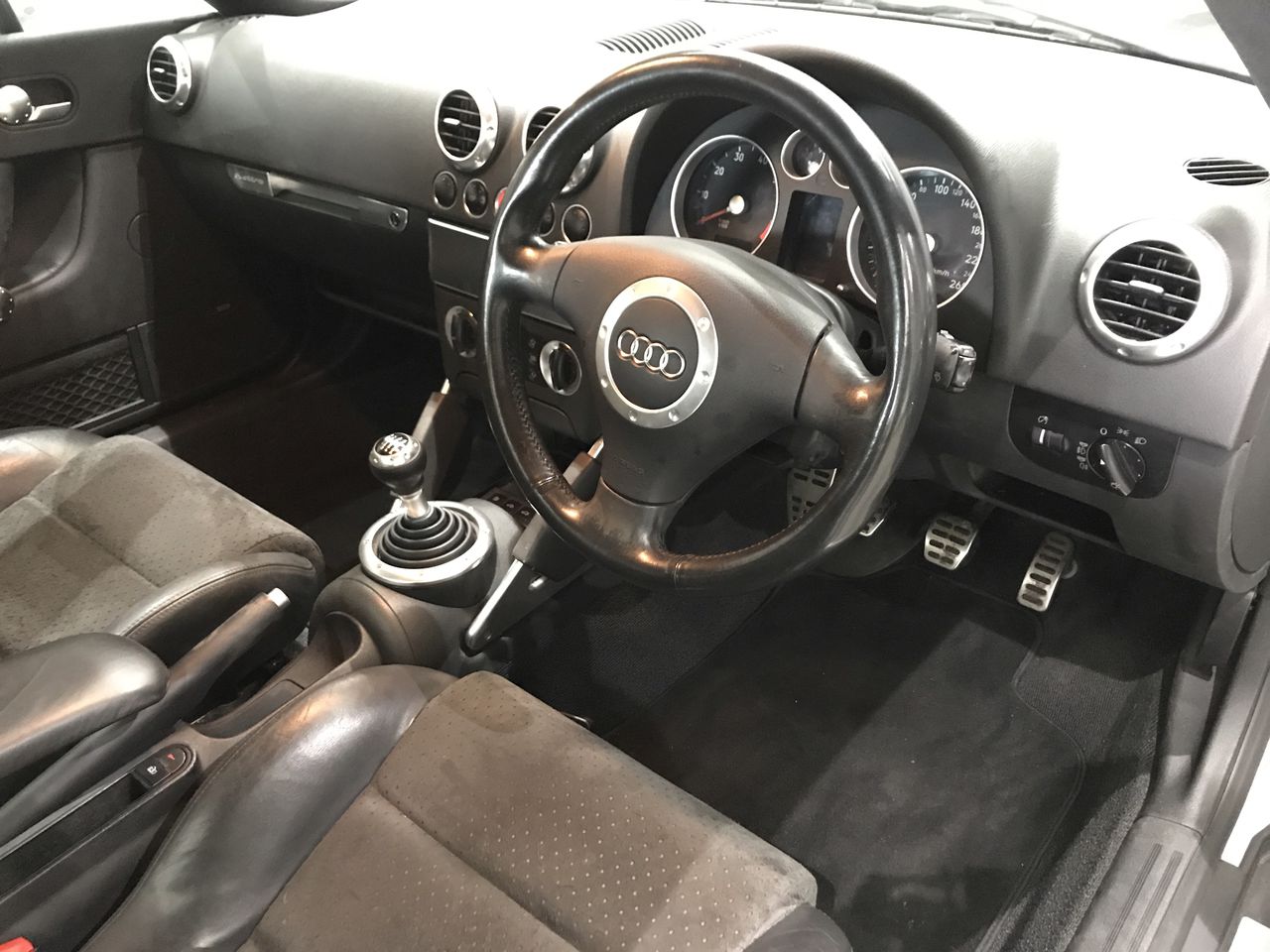 Wolf Blass Yellow Label Moscato  (6x 750mL). Current Vintage Release