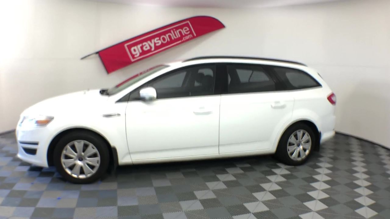 Jules Roy Pinot Noir 2024 (6x 750mL), France.