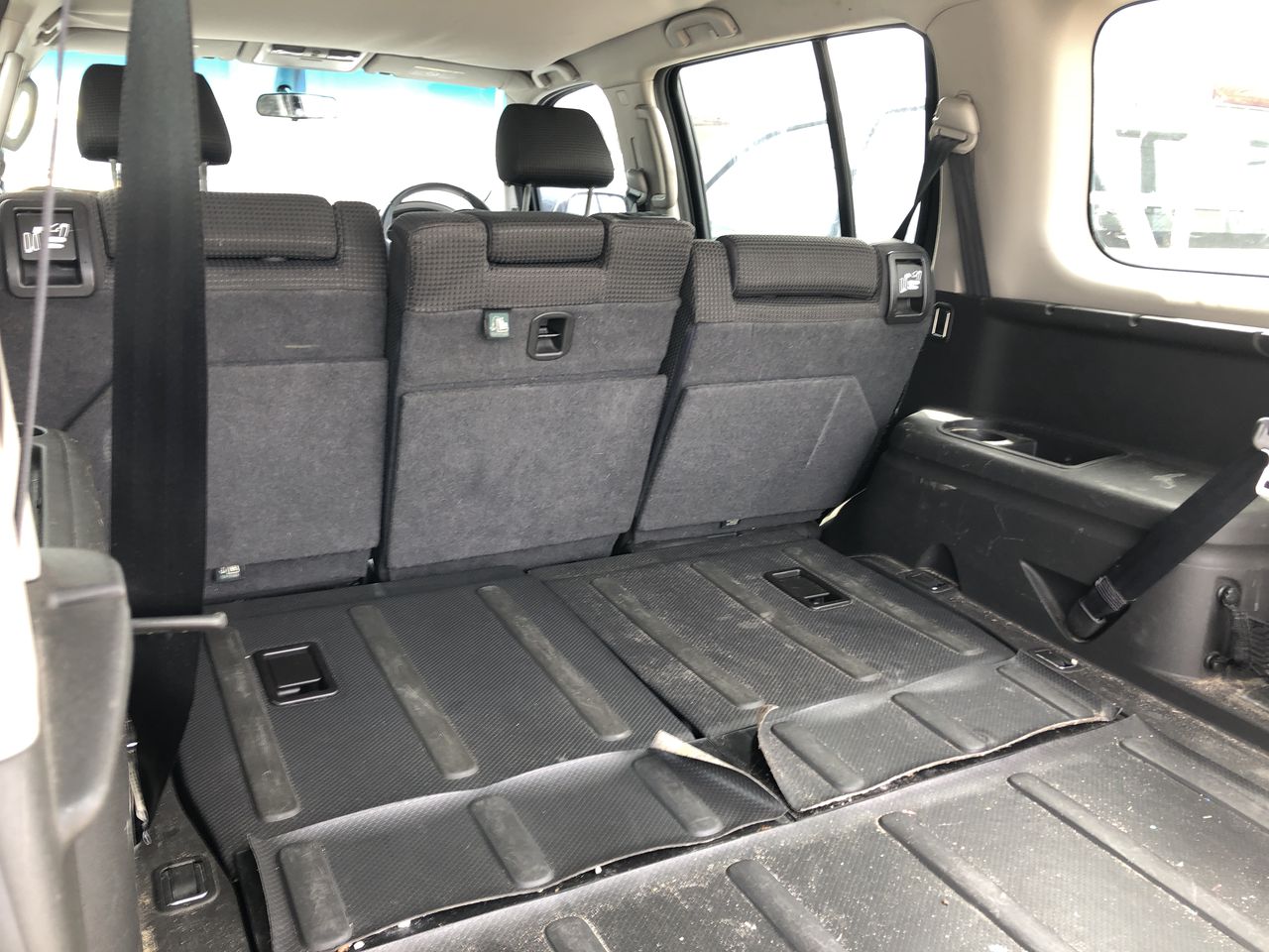 2016 UNC 50c HOLDEN HERITAGE COLLECTION HQ Kingswood COIN ON CARD