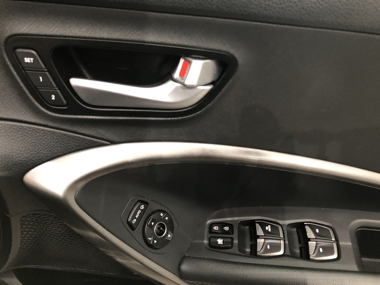 New Waterproof Men's Watch Barrel Shaped Transparent Quartz Watch Popular