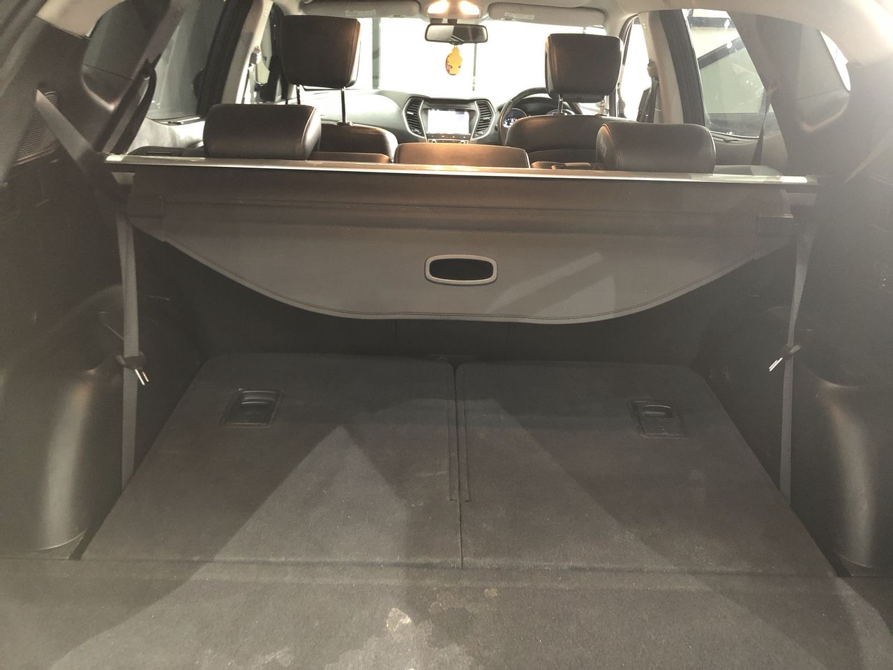 0.07 Carat round 2 white diamond