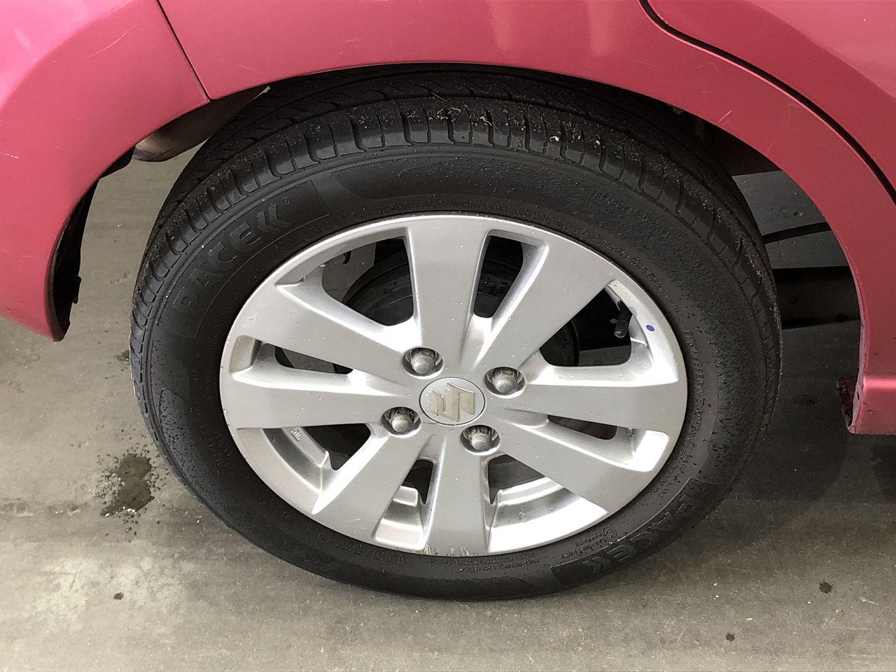 Vial full of Gold Leaf/Flake