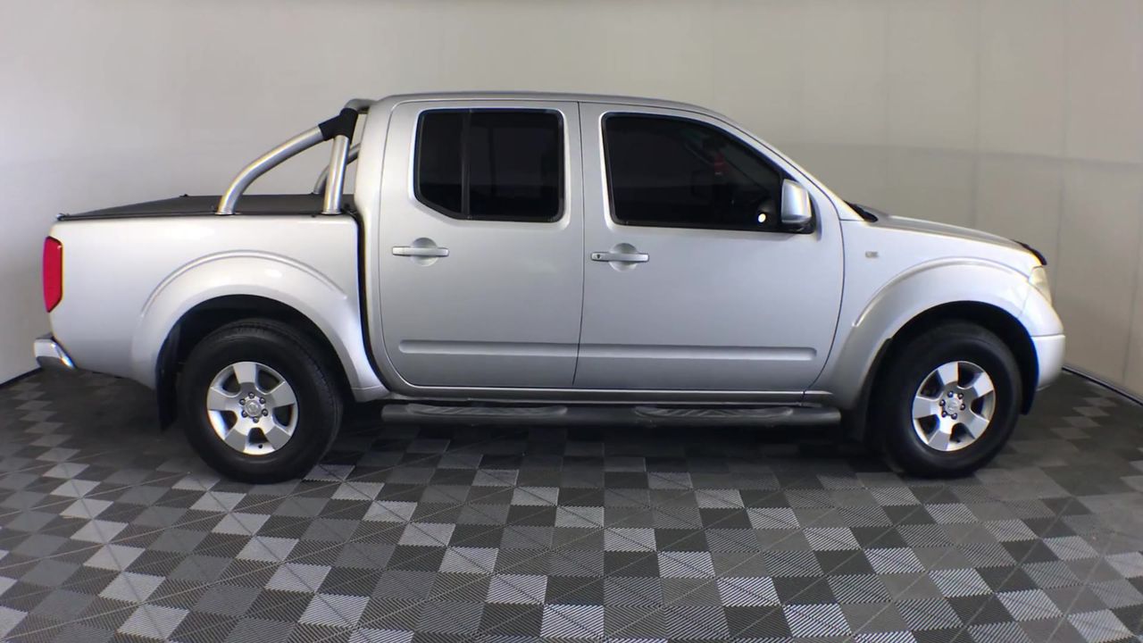 BIJ'OR - Genuine Pink Freshwater Pearl Classic Swirl Stud Earrings, RRP $59