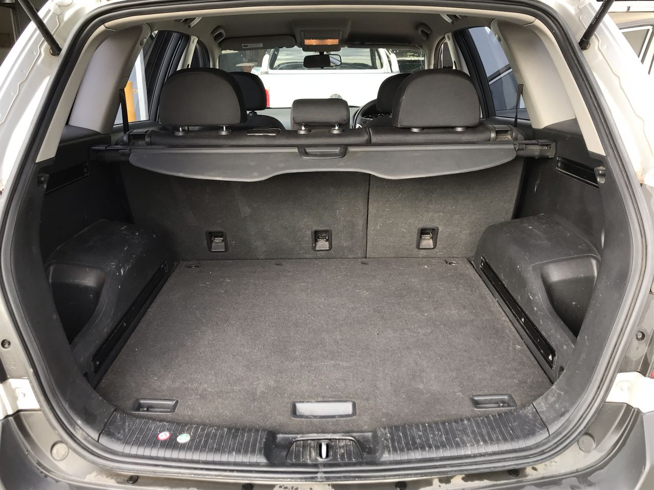 BIJ'OR - Genuine Black Pearl & Simulated Diamond Floral Earrings RRP $59