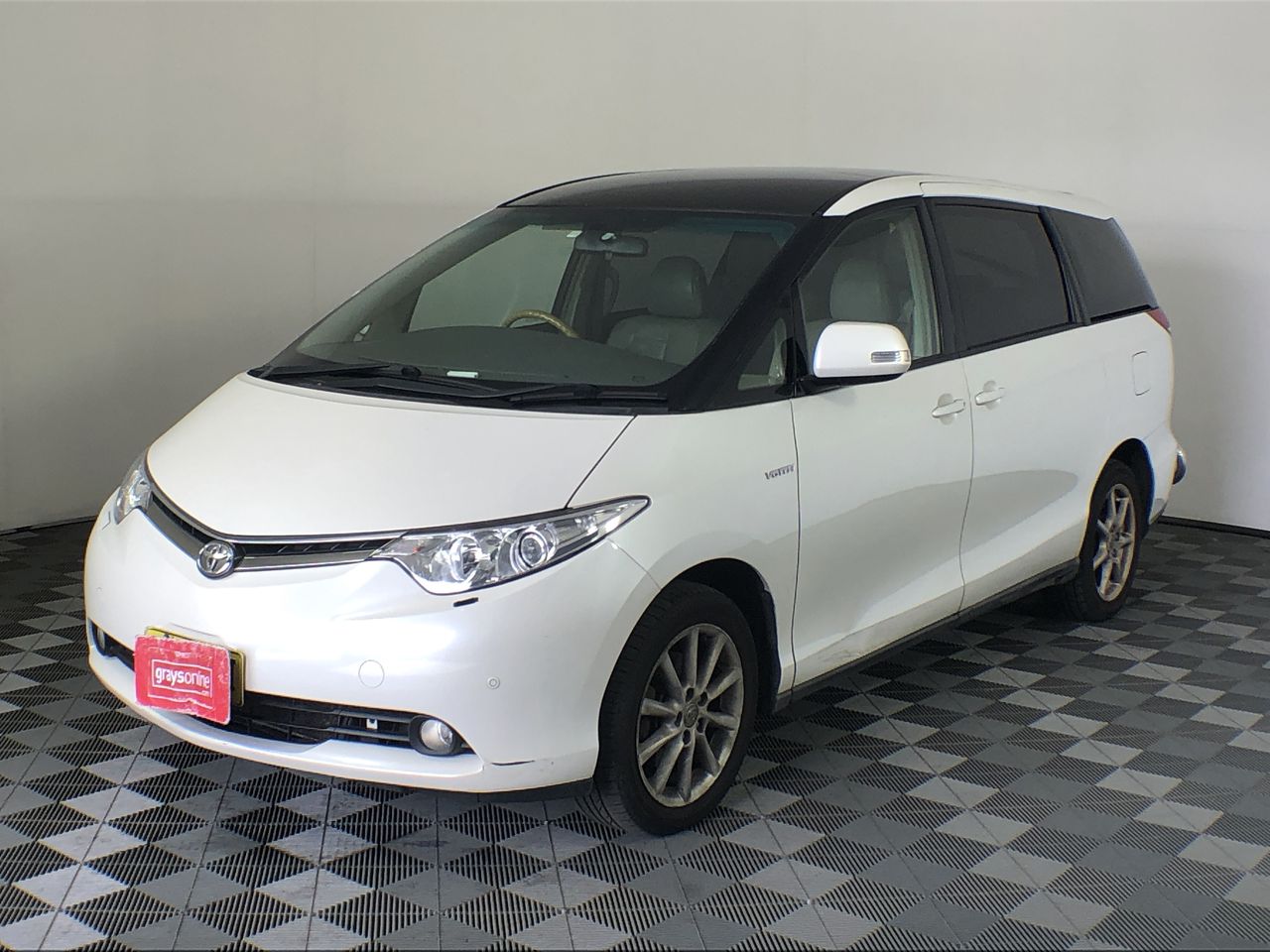 BIJ'OR - Genuine Grey Freshwater Pearl Floral Necklace in Gold RRP $59