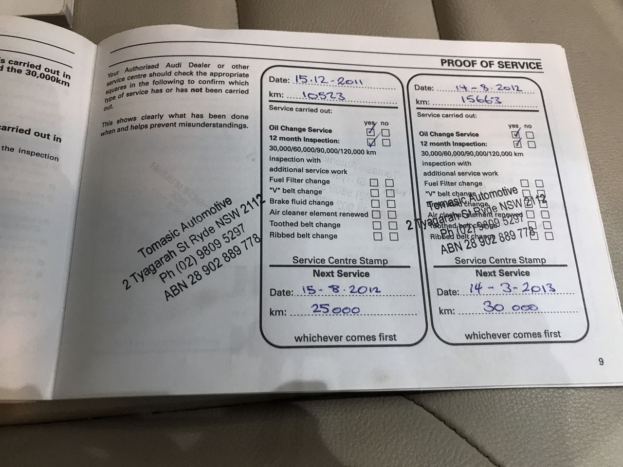 Vial full of Gold Leaf/Flake x 3