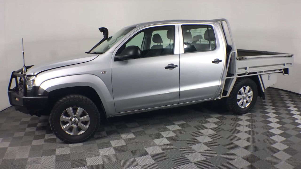 Scottsdale Gold 1/100oz 9999 Goldx 2, 1g Silver Bars x 2, 1g mint bar x 2