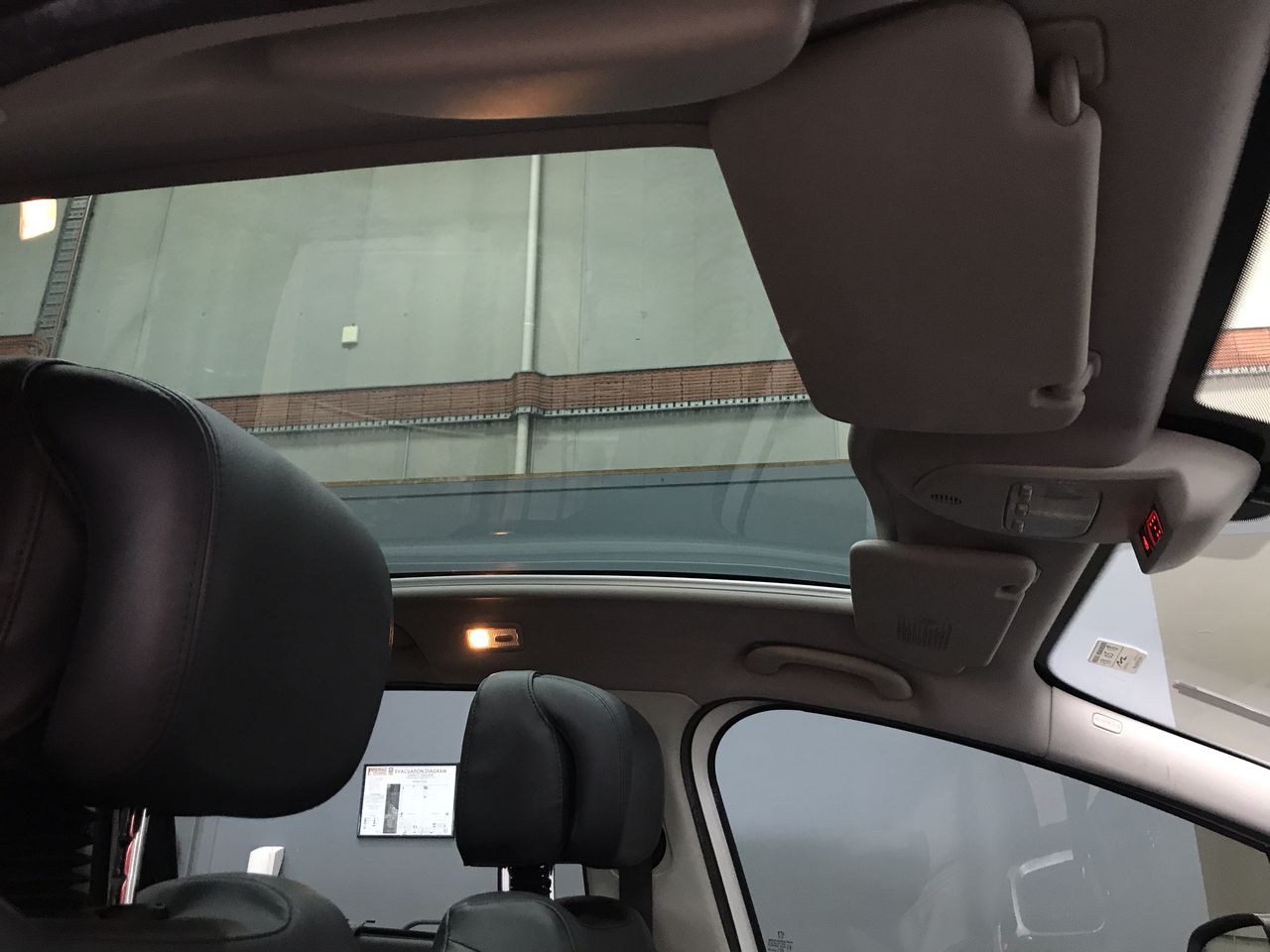 Vibrant 18" Sea Shell Pearl Necklace, Grade: AAA