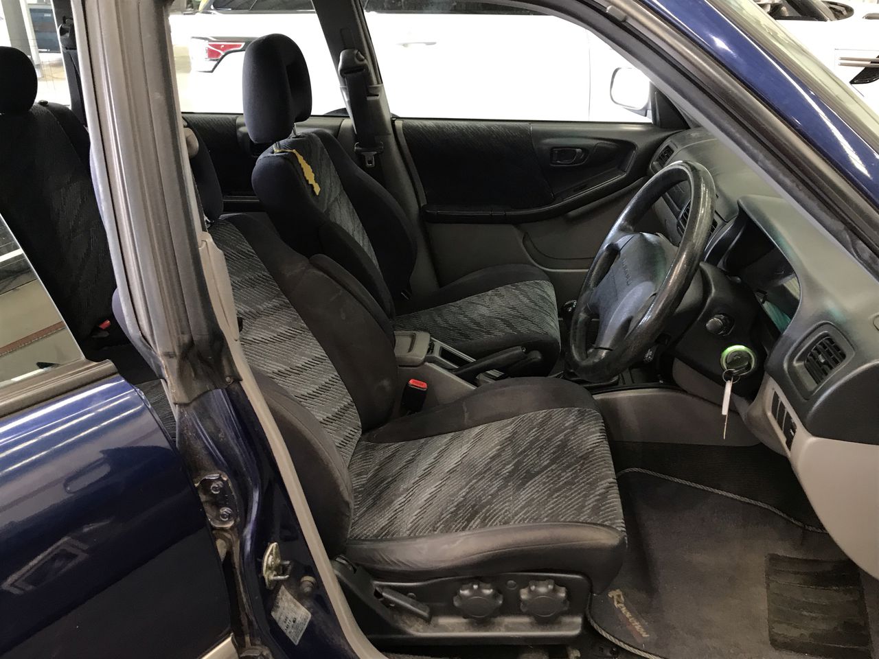 0.07 Carat round 2 white diamond