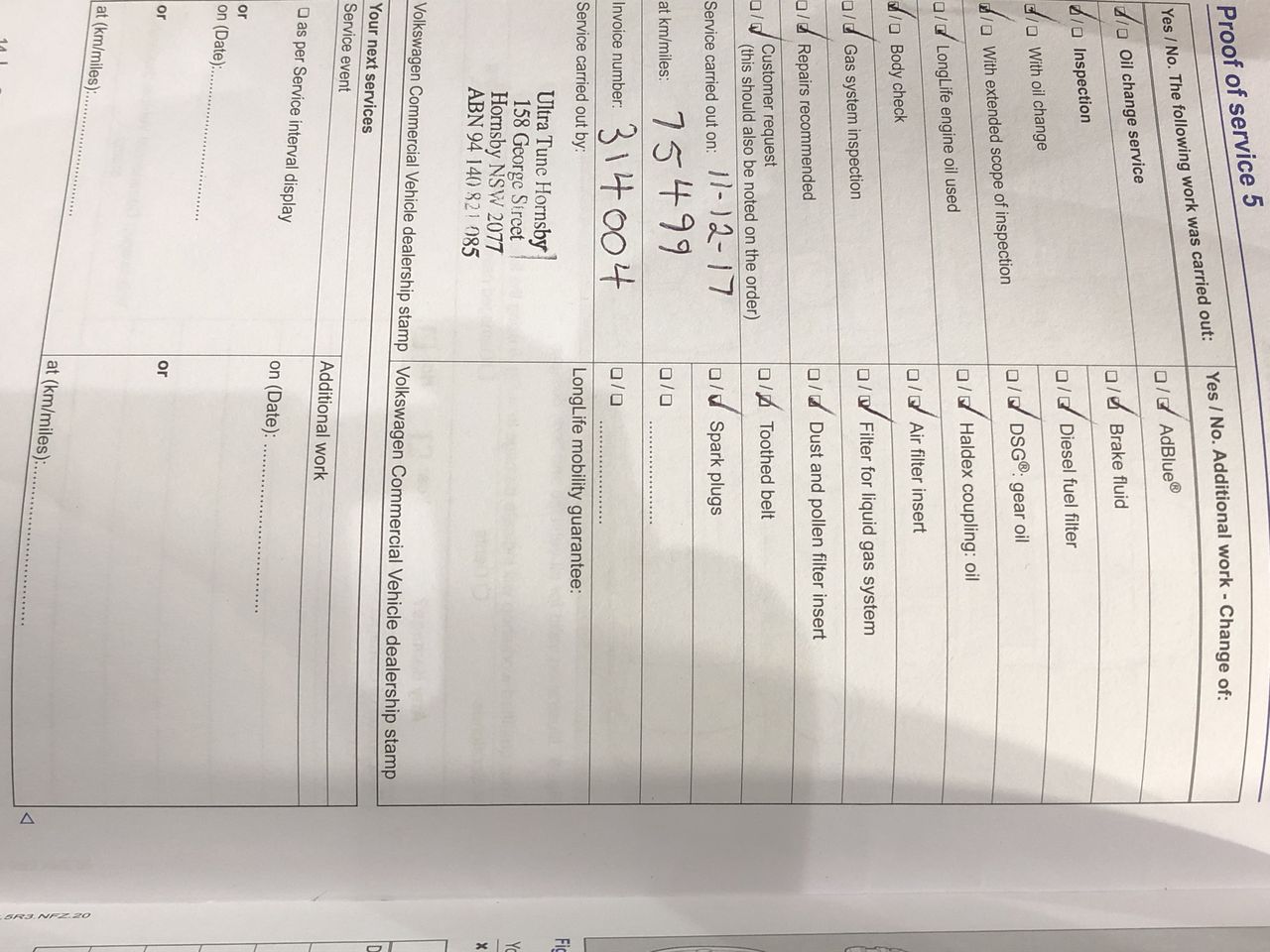 1.46 carats natural yellow sapphire certified from Madagascar