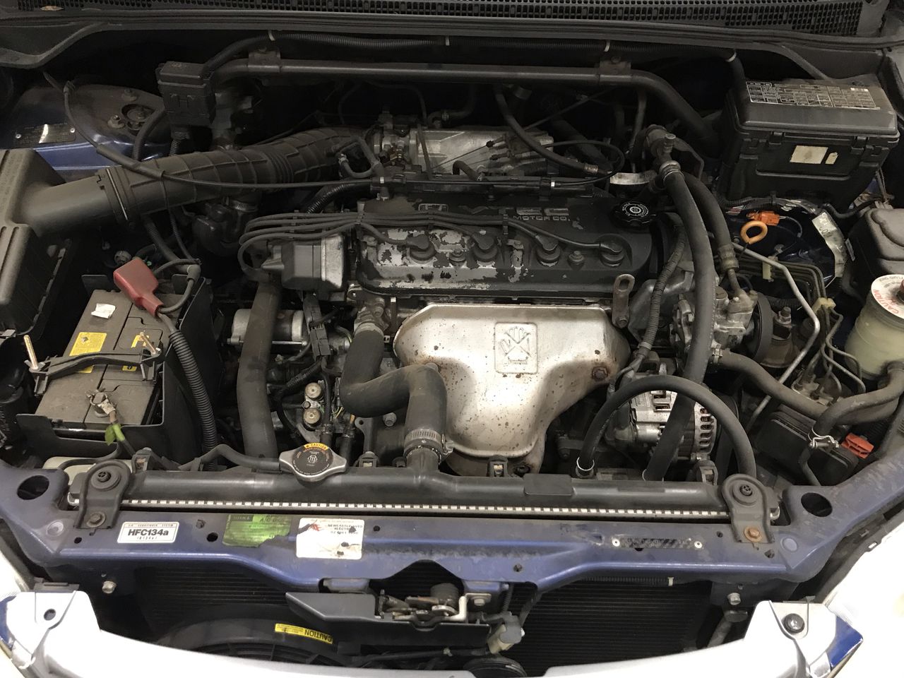 2010 BATHURST WINNER GOLD MEDALLION IN BOX LOWNDES HOLDEN VE COMMODORE