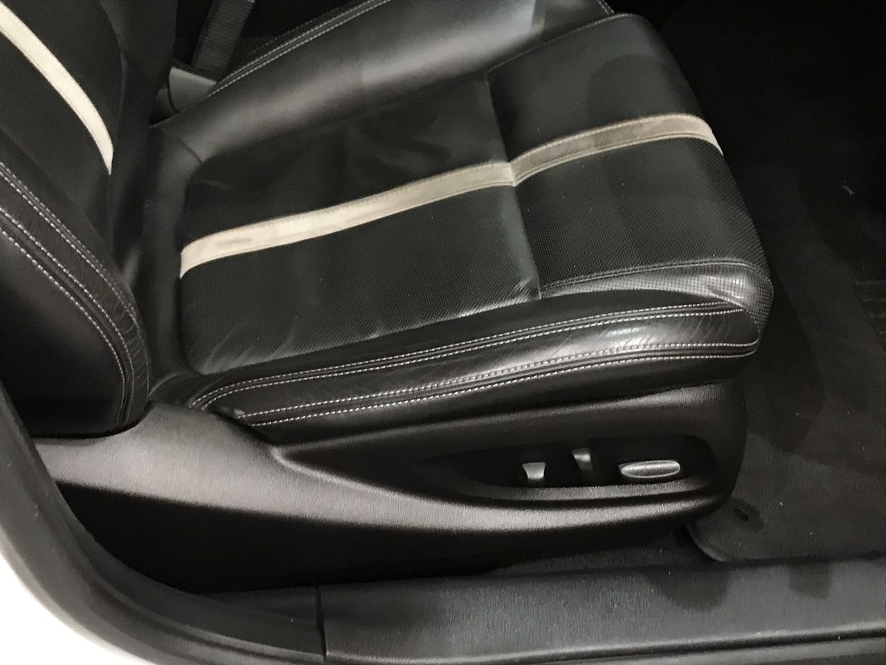 UNC 2023 $2 Vegemite Yellow RARE Coloured two dollar Coin